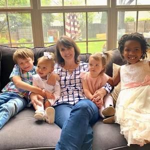 Meet your Posher, Diane